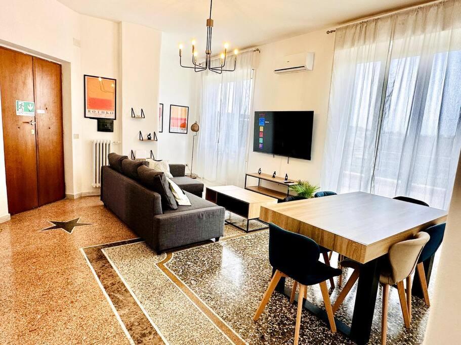 Apartmán Attico Lussuoso Roma Centro Exteriér fotografie